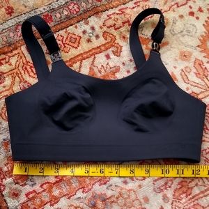 Lululemon Booby Bracer Bra 32D